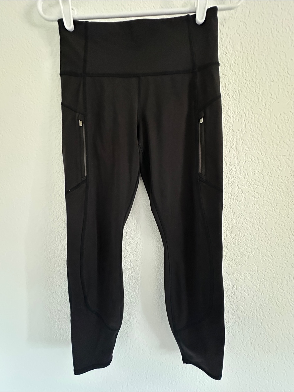 Athleta Black Rainier Tight Leggings - Size S - Flawed